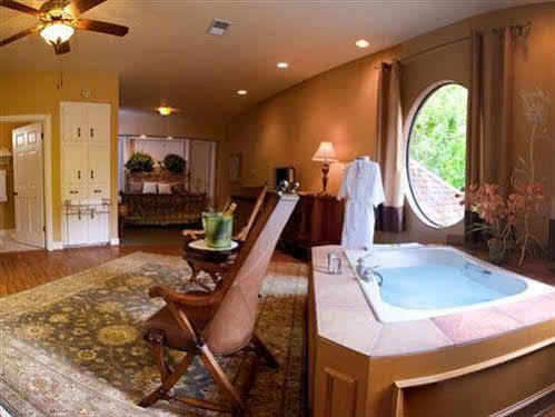 Creekhaven Inn & Spa 温伯利 外观 照片